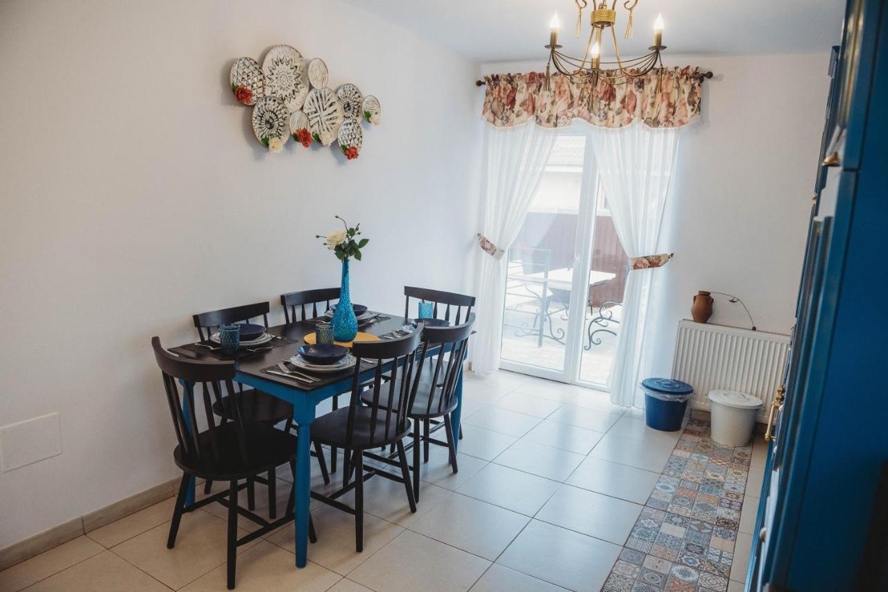 La Contessa Apartament Тирґу-Нямц Екстер'єр фото