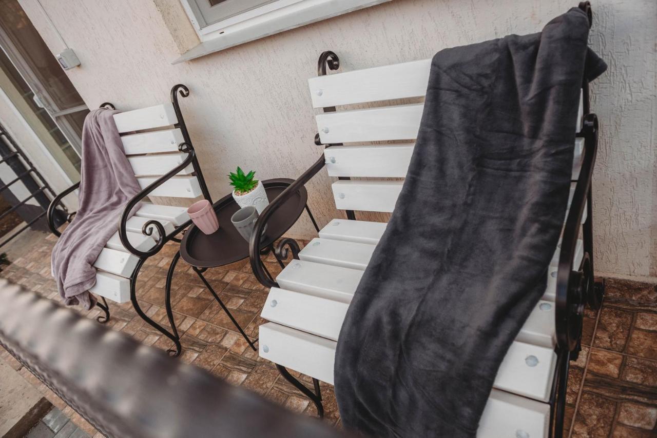 La Contessa Apartament Тирґу-Нямц Екстер'єр фото